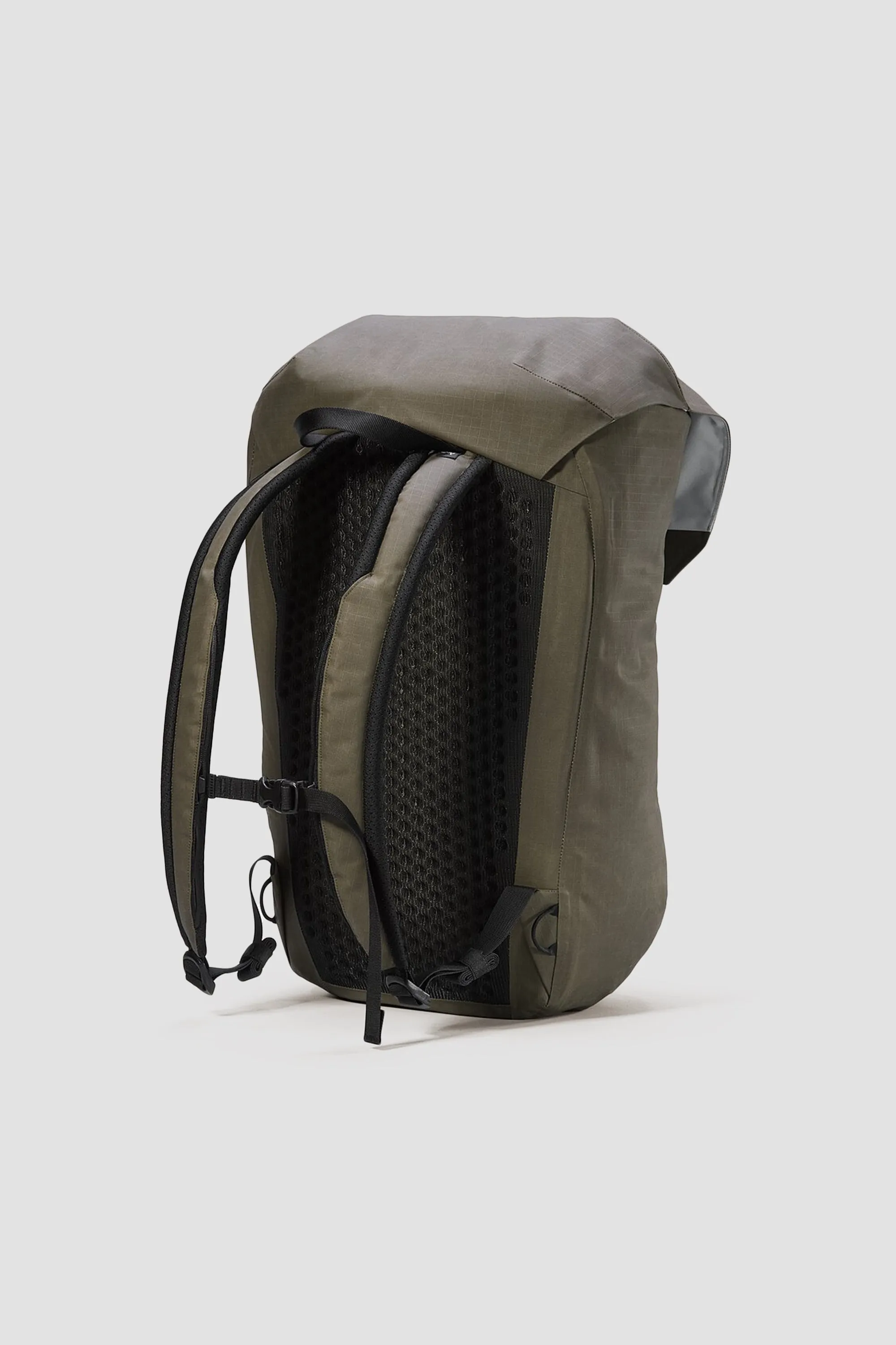 Arc'teryx Granville 25 Backpack in Tatsu