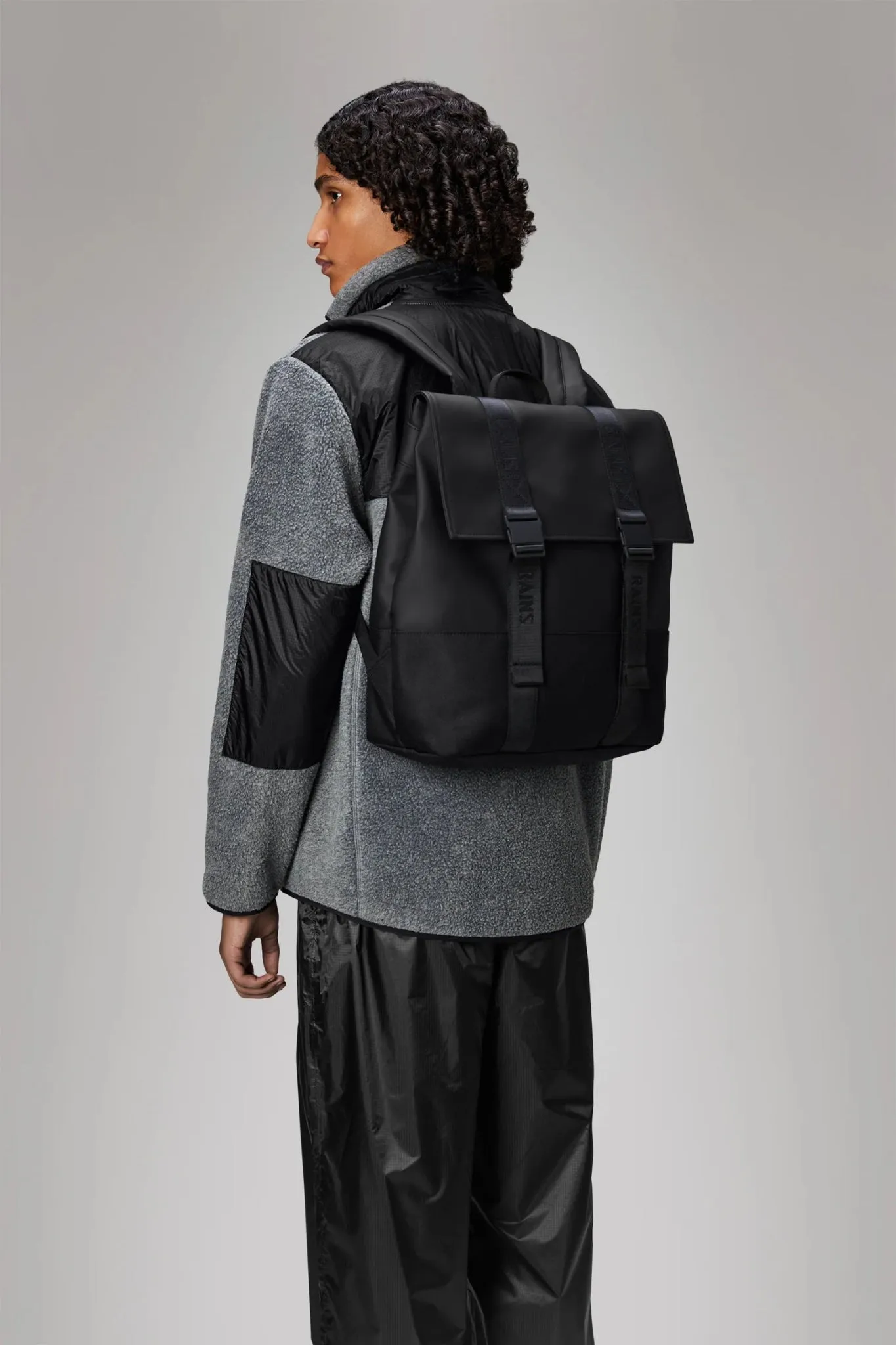 RAINS TRAIL Msn Bag W3